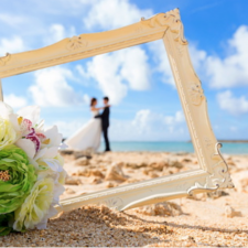 Dieciséis playas podrán acoger la celebración de bodas en 2023 salvo en la temporada de verano